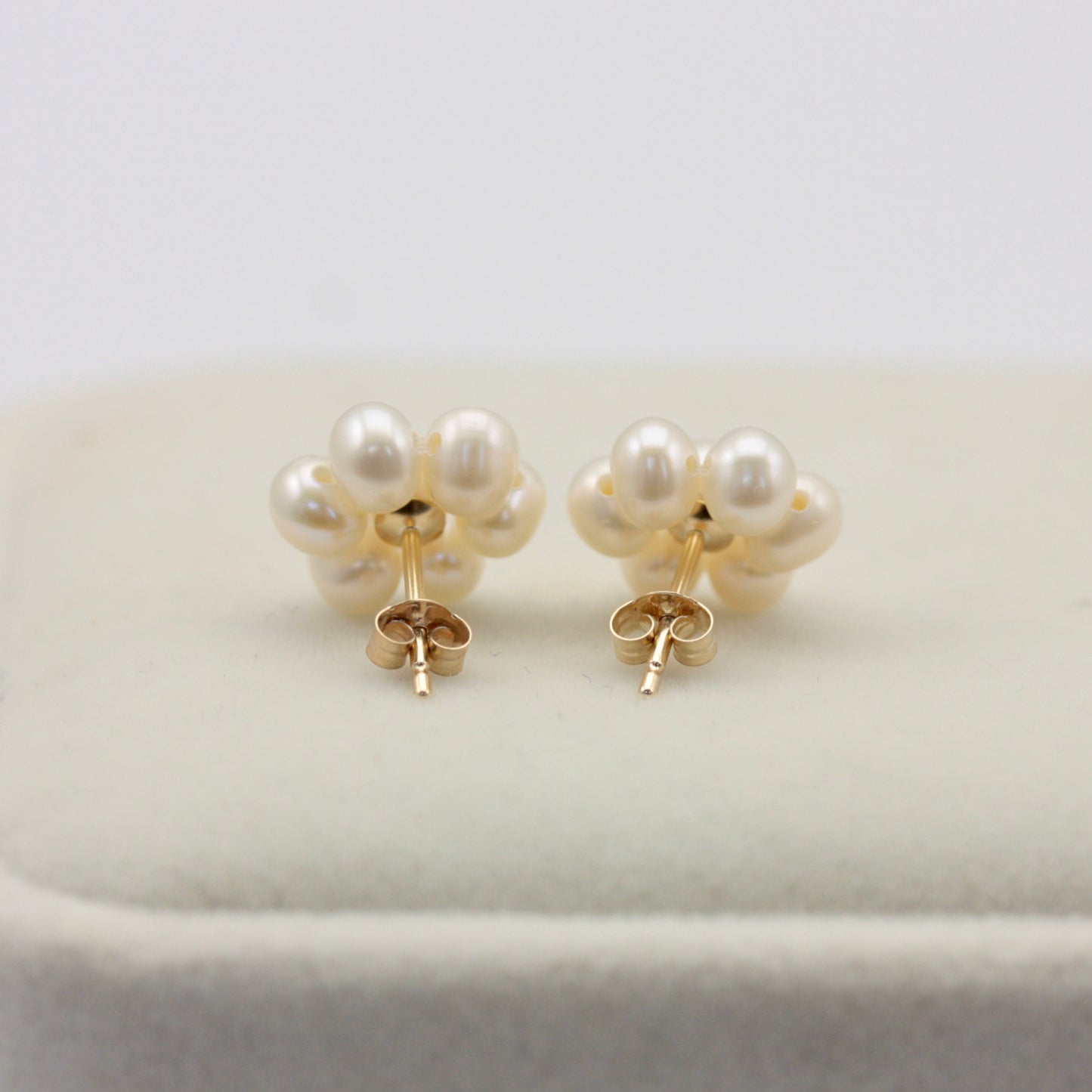 9ct Gold Freshwater Pearl Flower Stud Earrings