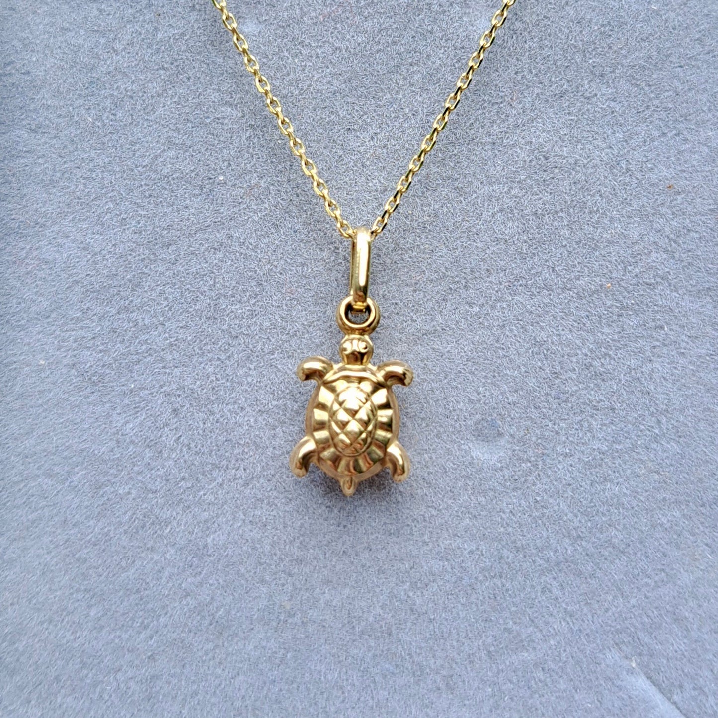 Mini 9ct Gold Puffy Tortoise Charm / Pendant