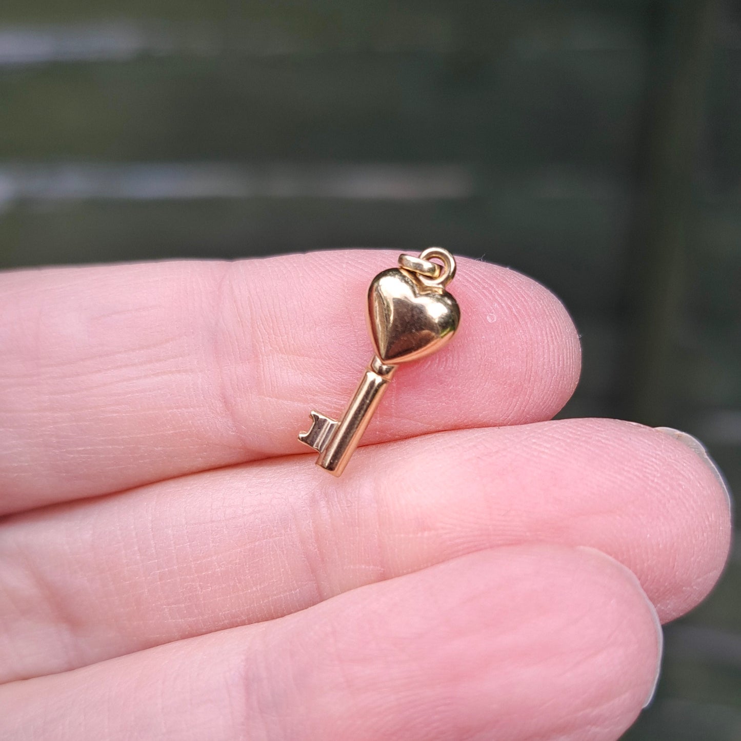 9ct Gold Puffy Heart Key Charm / Pendant