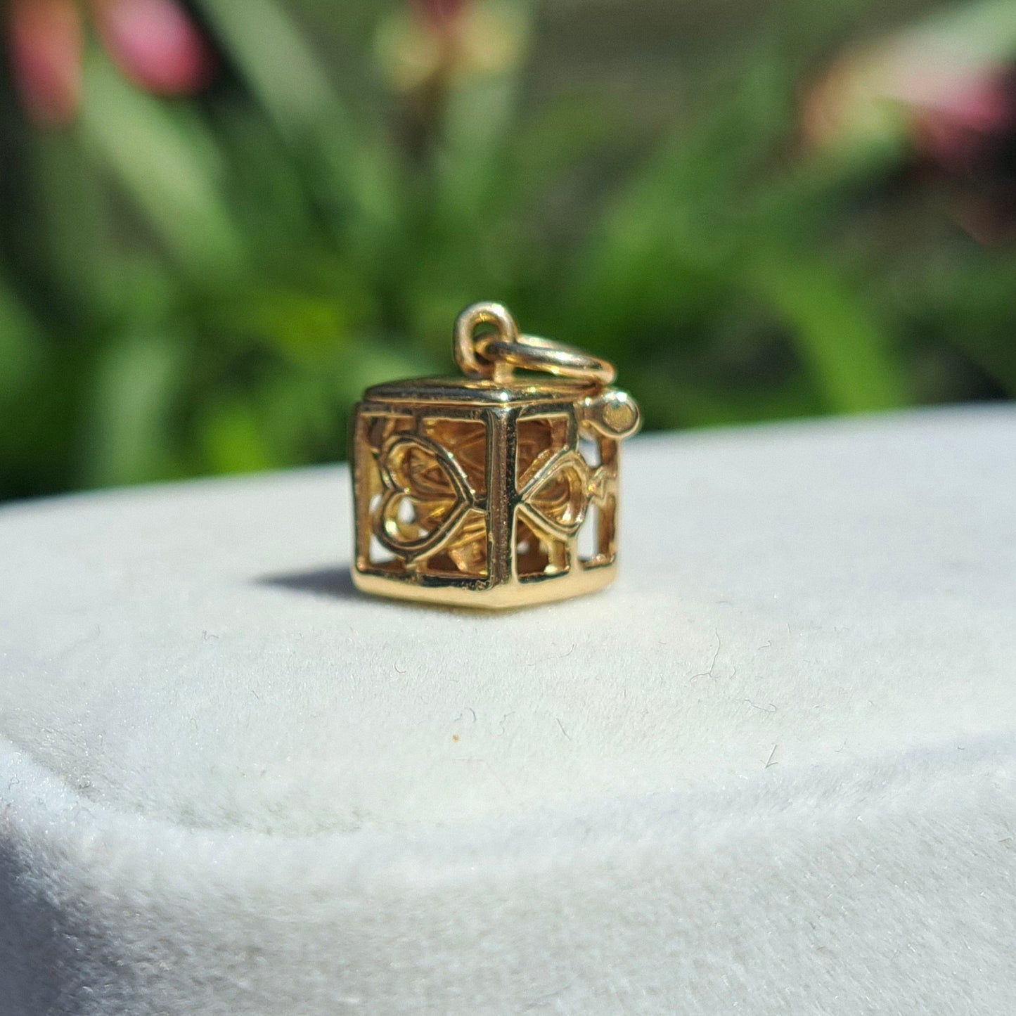 Rare Vintage 9ct Gold Opening Dice / Box Charm with Playing Cards Inside, 1963