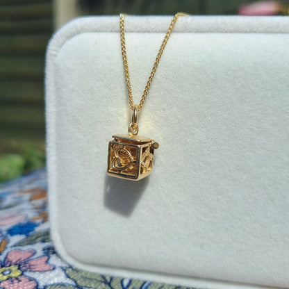 Rare Vintage 9ct Gold Opening Dice / Box Charm with Playing Cards Inside, 1963