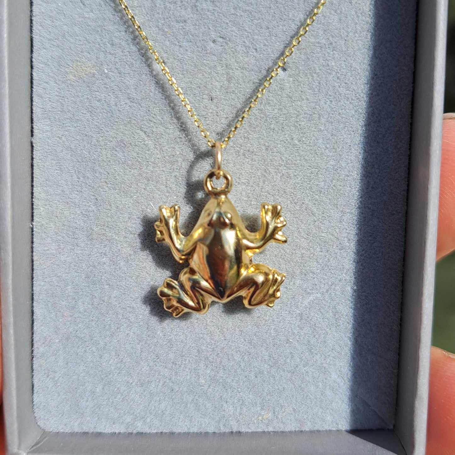 9ct Yellow Gold Puffy Frog Charm / Pendant